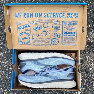 Womens Brooks Glycerin 18. Size 8.5